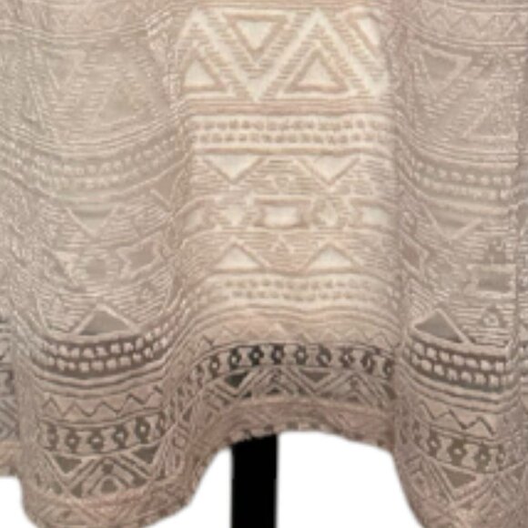 Cato Ultra Sheer Tribal Pattern Soft Pink Tee Size S - Picture 4 of 7